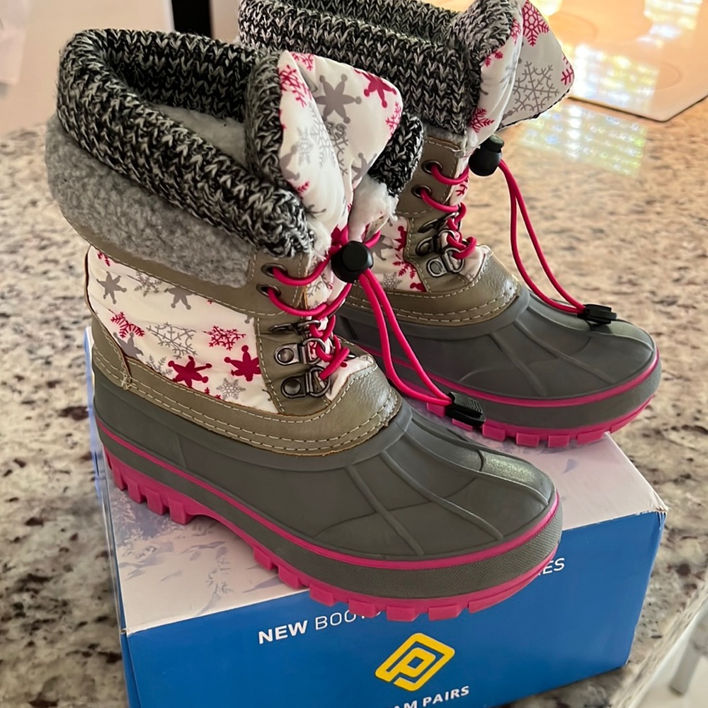 Girl boots